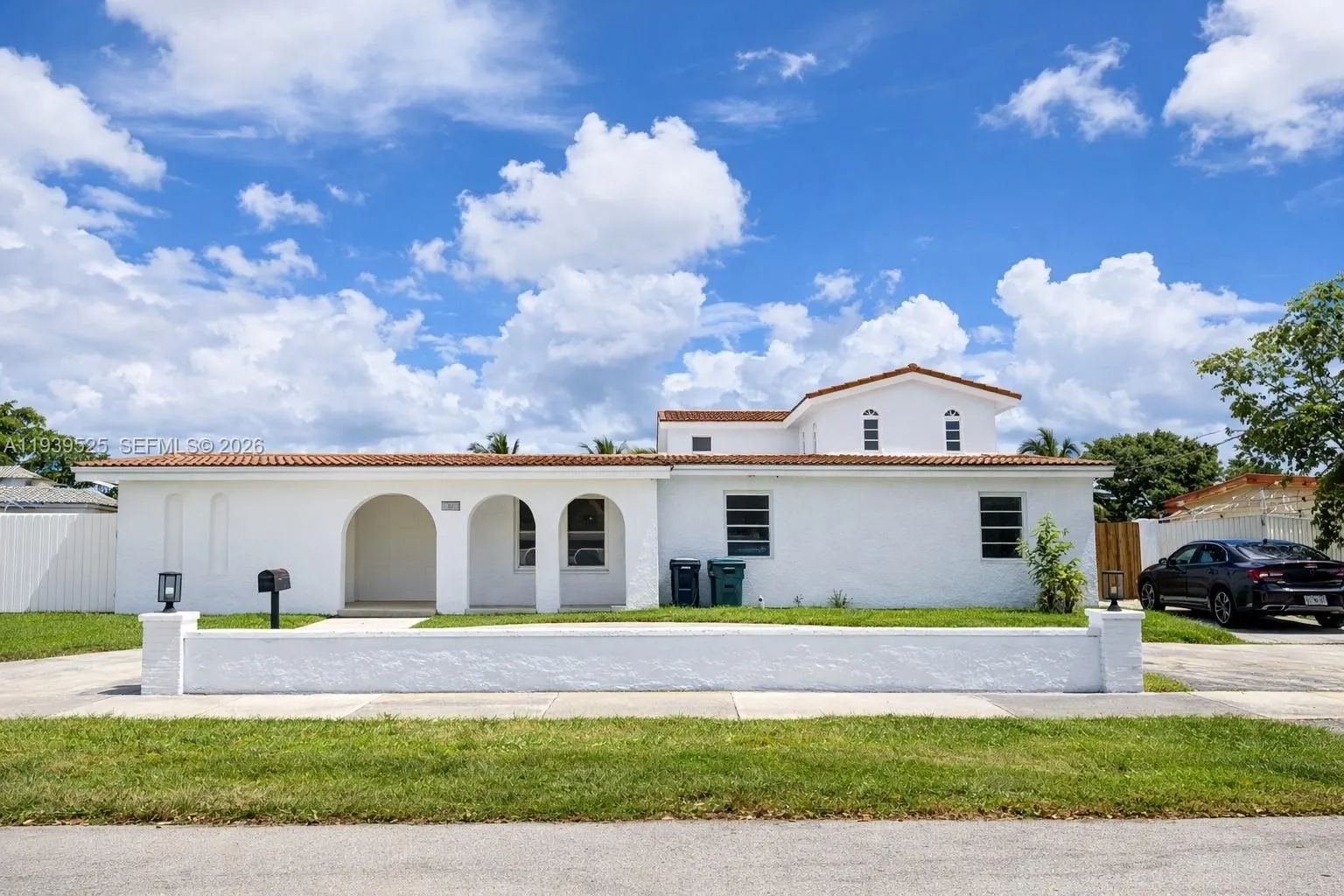 10981 SW 44th St, Miami FL 33165