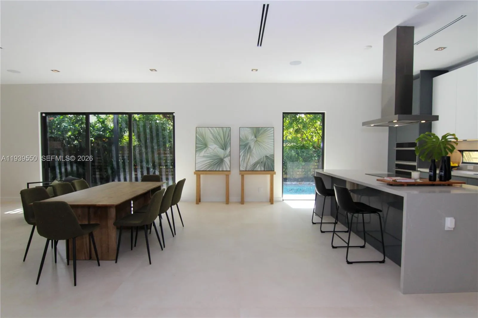 3540 Oak Ave, Miami FL 33133