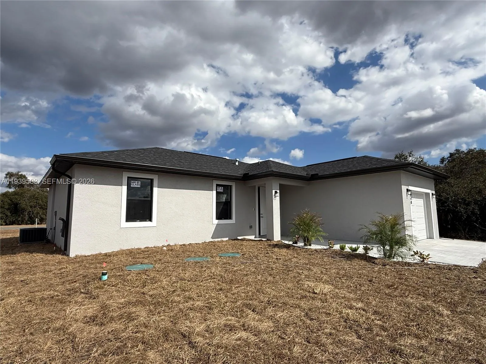 1048 Jay Ct, La Belle FL 33935