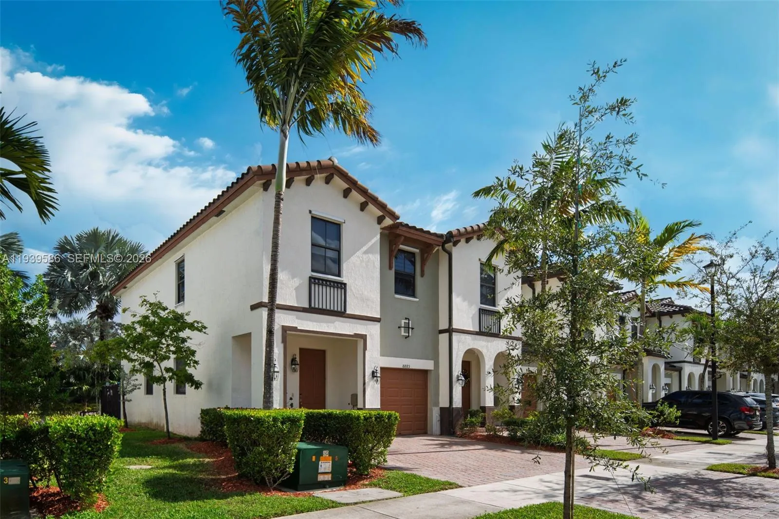 8885 NW 102nd Ct, Doral FL 33178