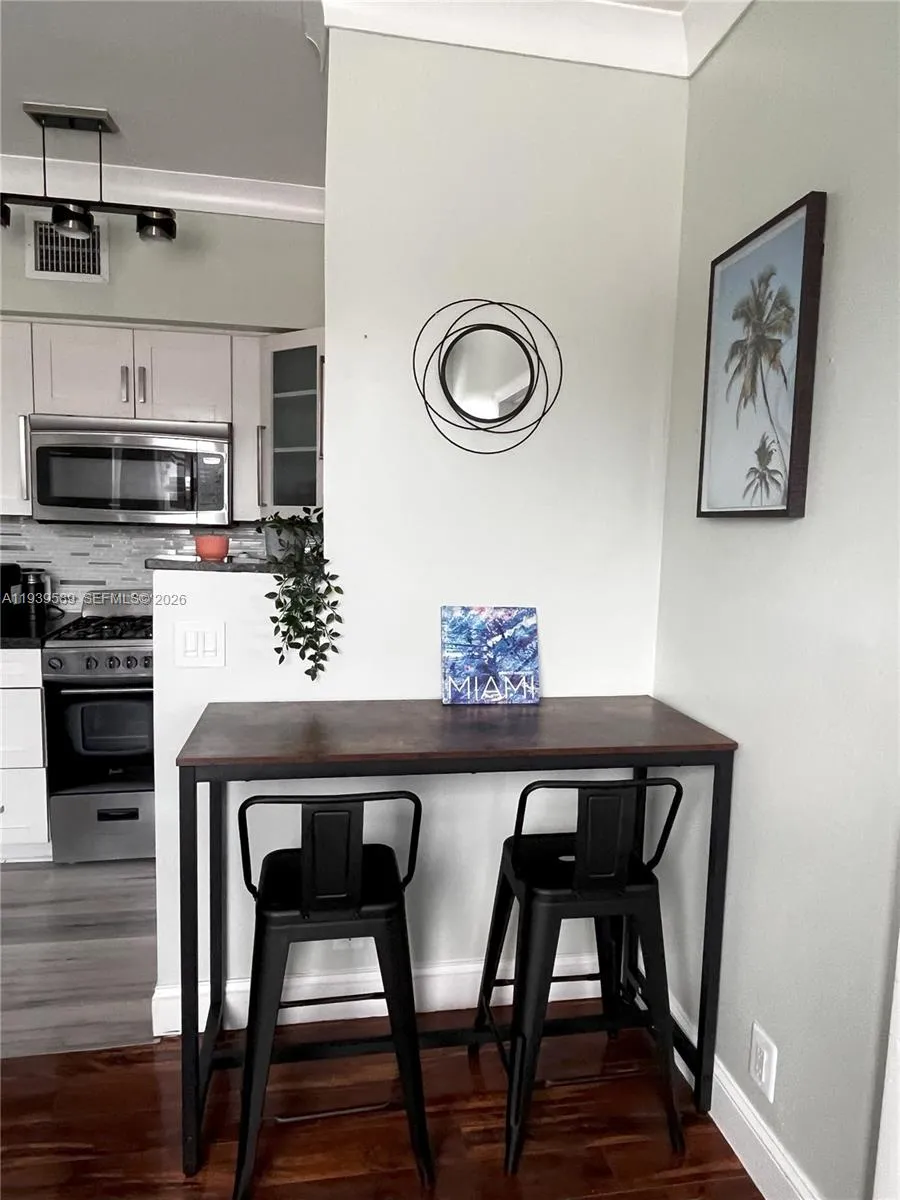1320 Drexel ave # 301, Miami Beach FL 33139