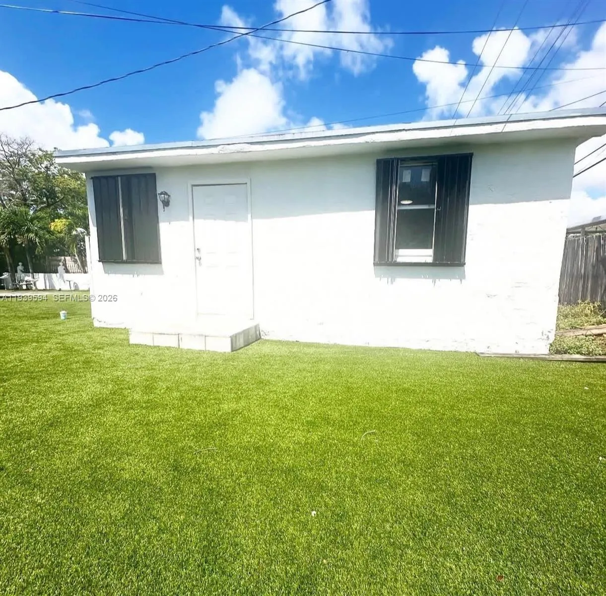 6537 SW 39th Ter, Miami FL 33155