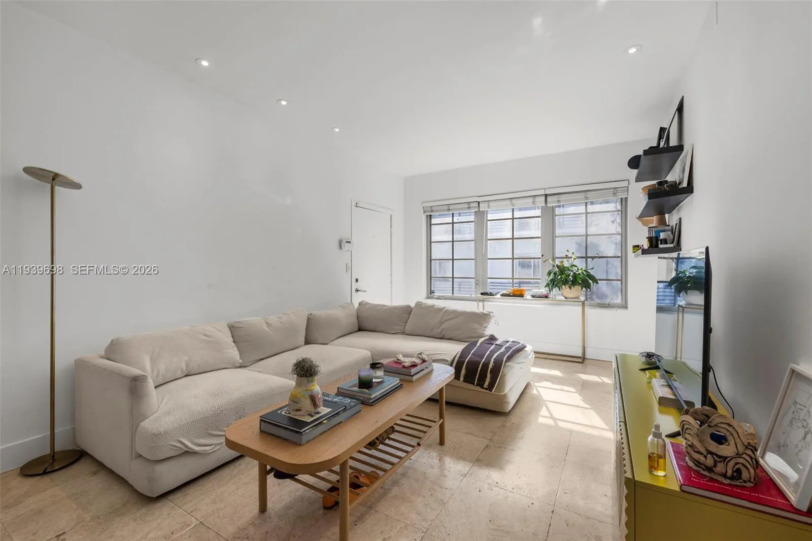 2 bedroom 2 bath for sale at 1045 Lenox Ave # 7, Miami Beach FL 33139