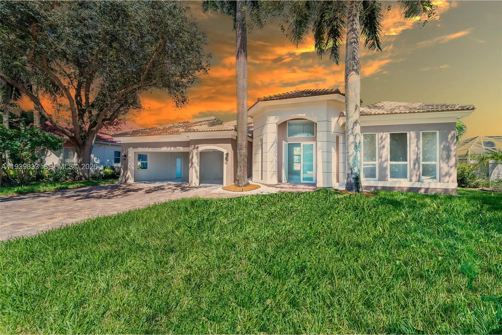 8041 Bermuda Point Ln, Davie FL 33328