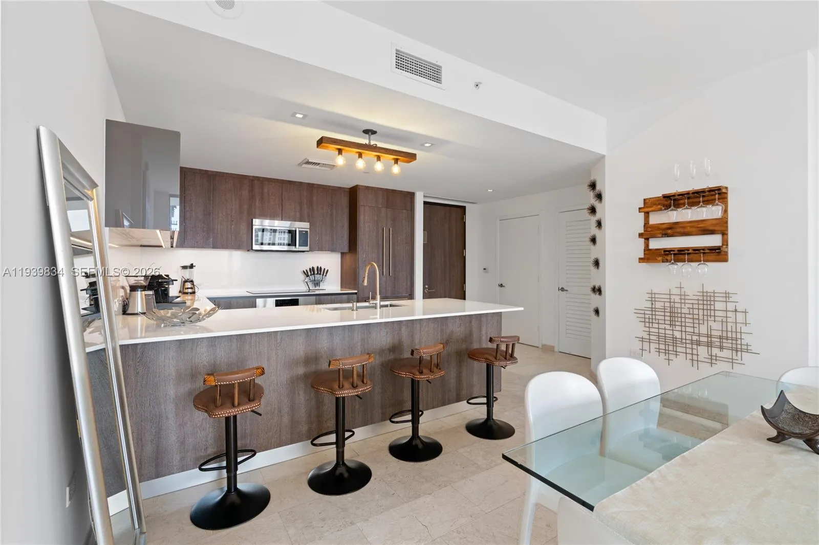 88 SW 7 Street # 3403, Miami FL 33130