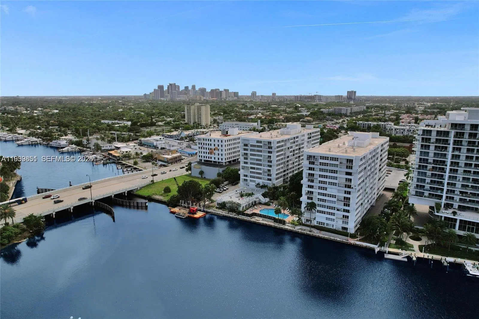 1 bedroom 1 bath for sale at 1160 N Federal Hwy # 815, Fort Lauderdale FL 33304