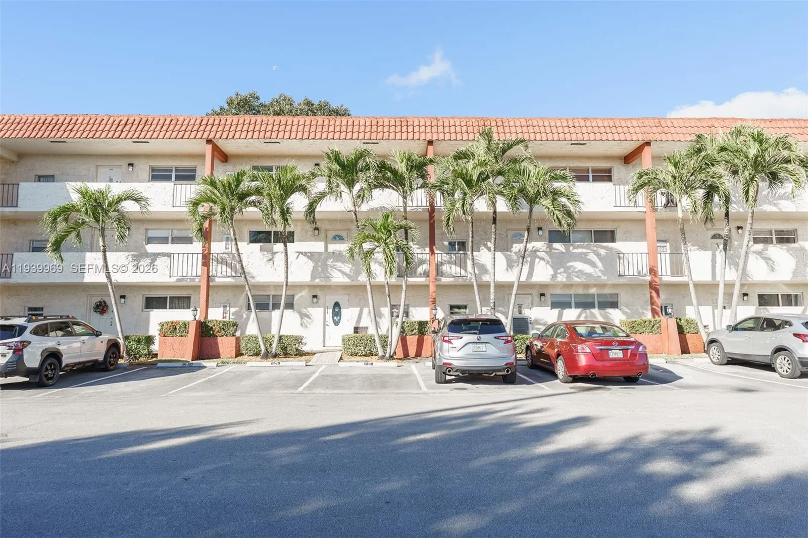 8911 S Hollybrook Blvd # 309, Pembroke Pines FL 33025