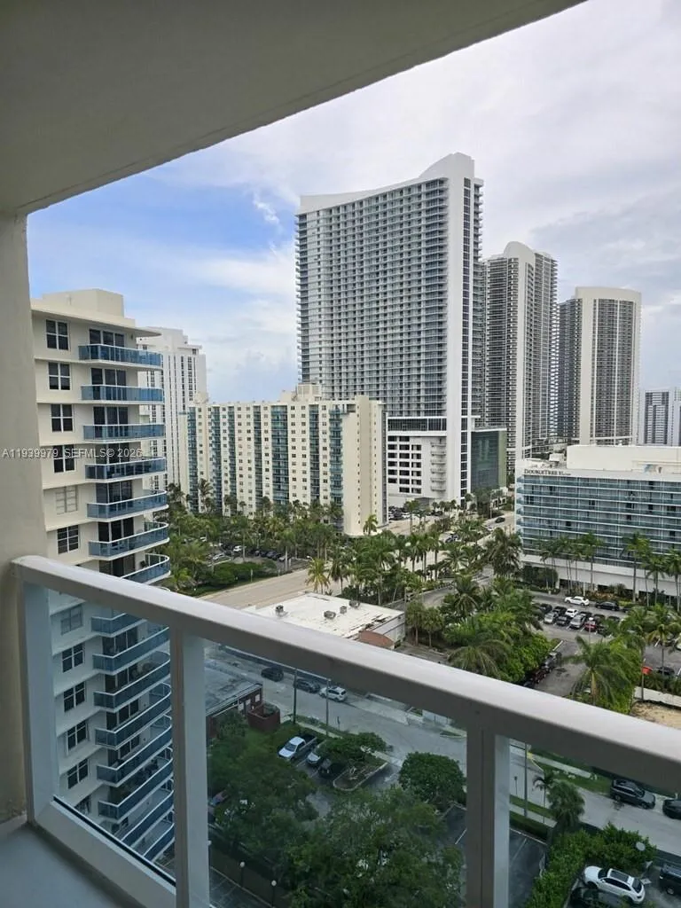 2 bedroom 2 bath for sale at 3800 S Ocean Dr # 1607, Hollywood FL 33019