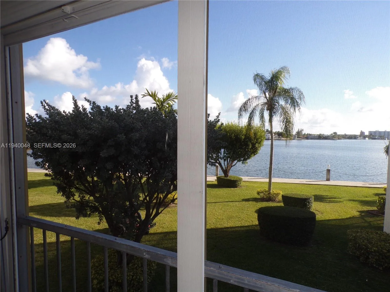 3020 Marcos Dr # S214, Aventura FL 33160