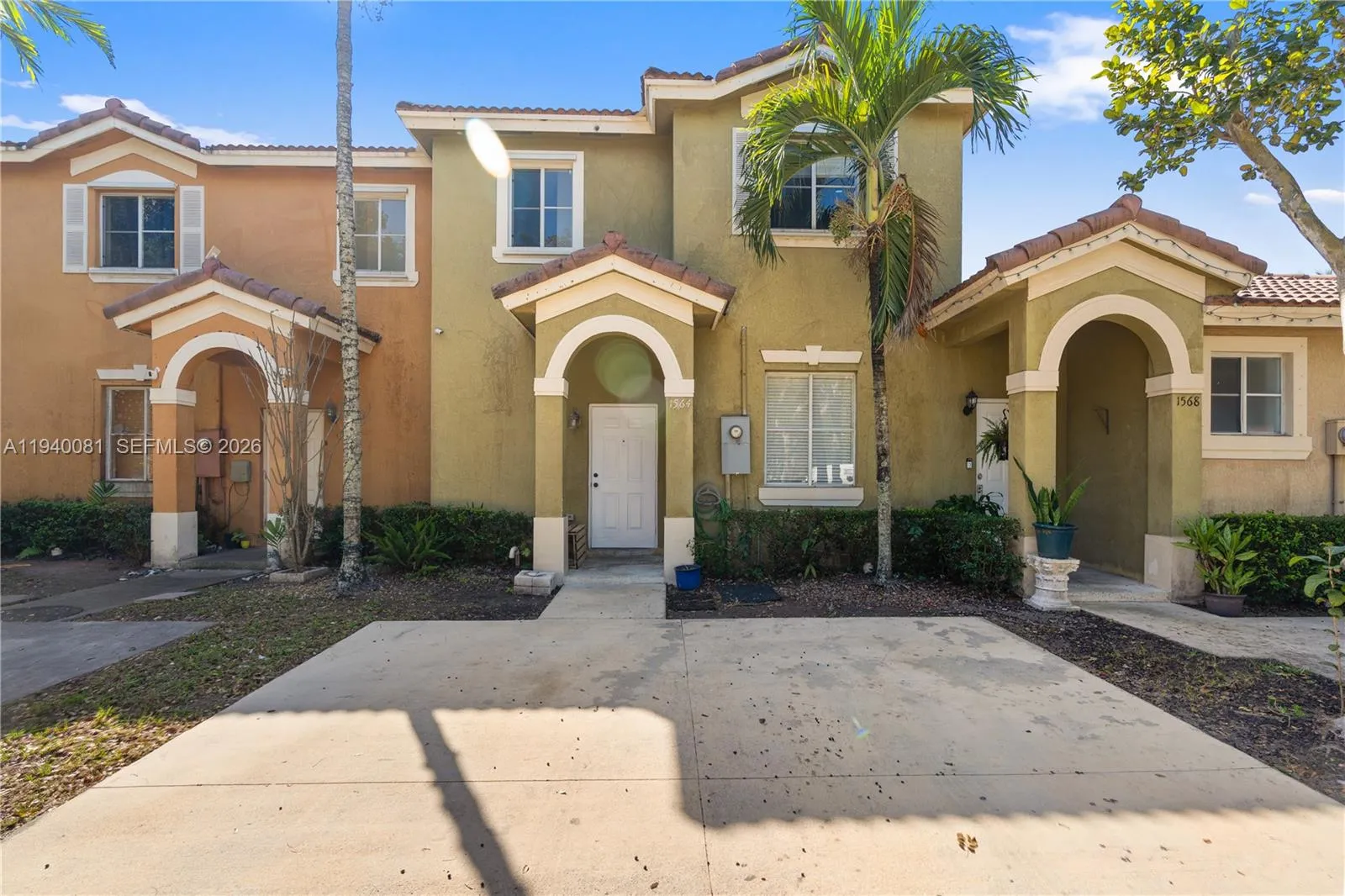 4 bedroom 3 bath for sale at 1564 SW 2nd St, Homestead FL 33030