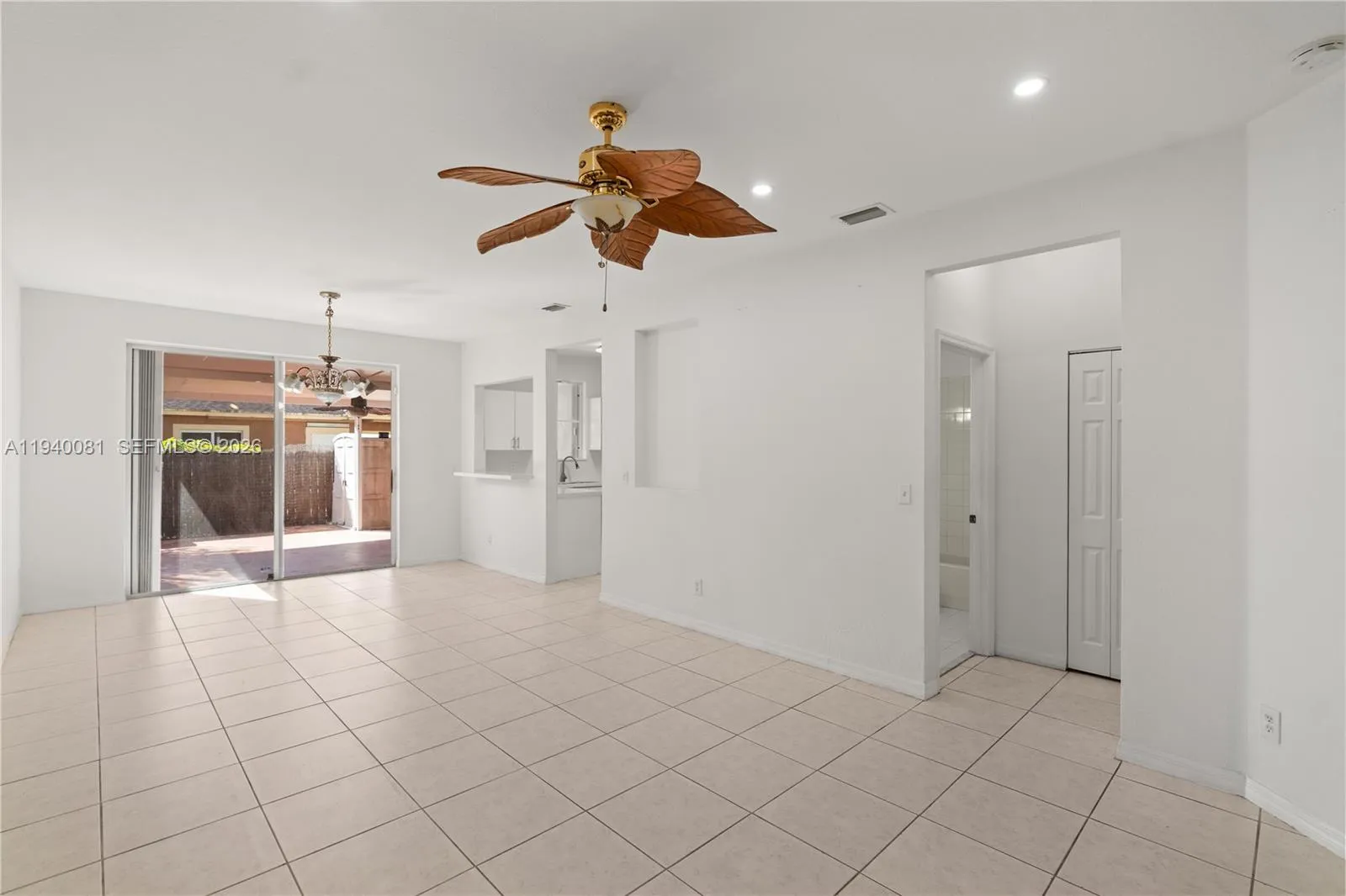 1564 SW 2nd St, Homestead FL 33030