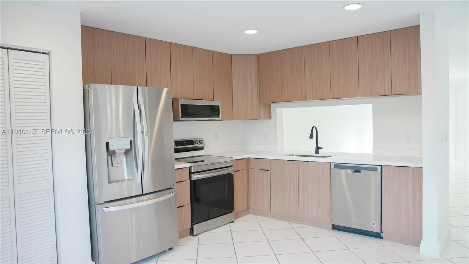 9023 SW 113 Place Cir W, Miami FL 33176