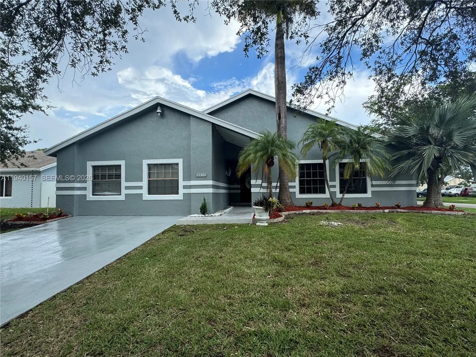 4 bedroom 3 bath for sale at 11301 SW 156th St, Miami FL 33157