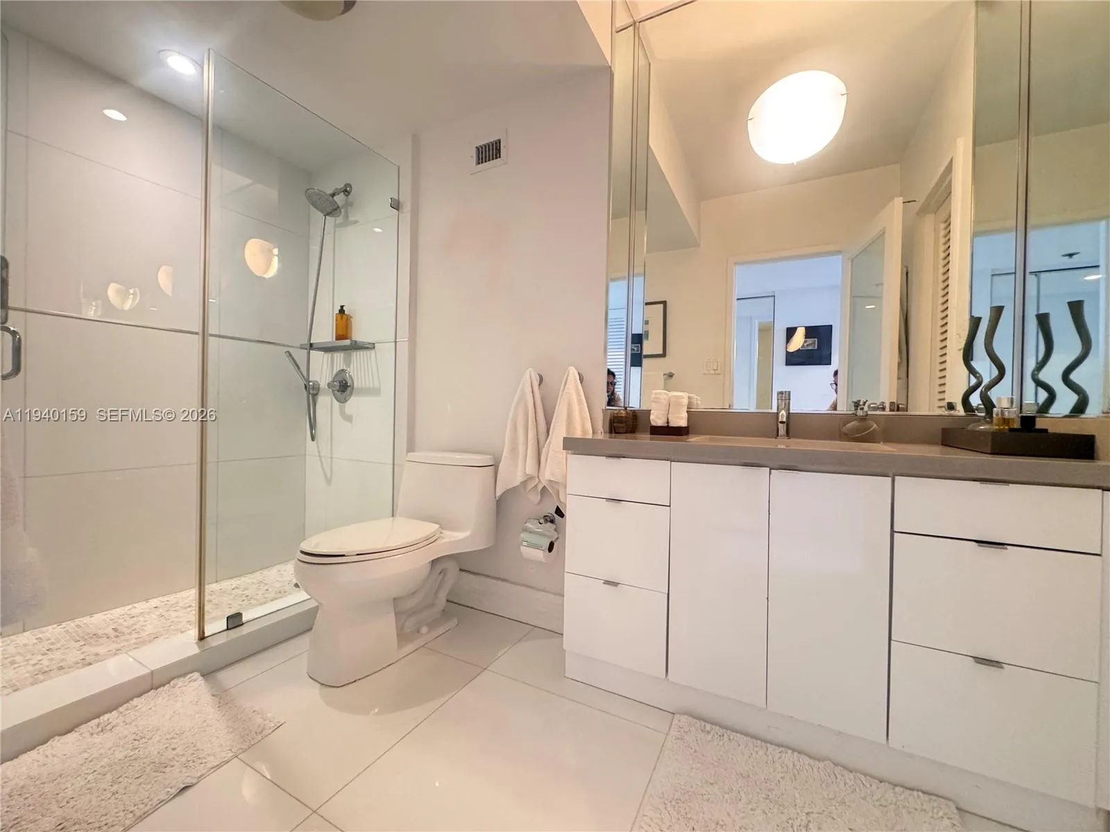 100 Lincoln Rd # 1230, Miami Beach FL 33139
