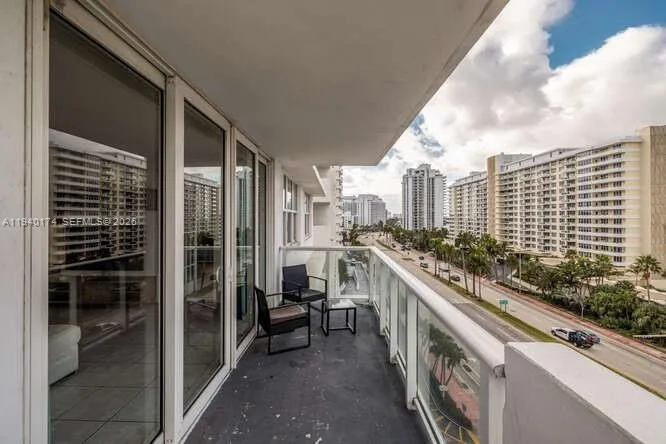 5601 Collins Ave # 825, Miami Beach FL 33140