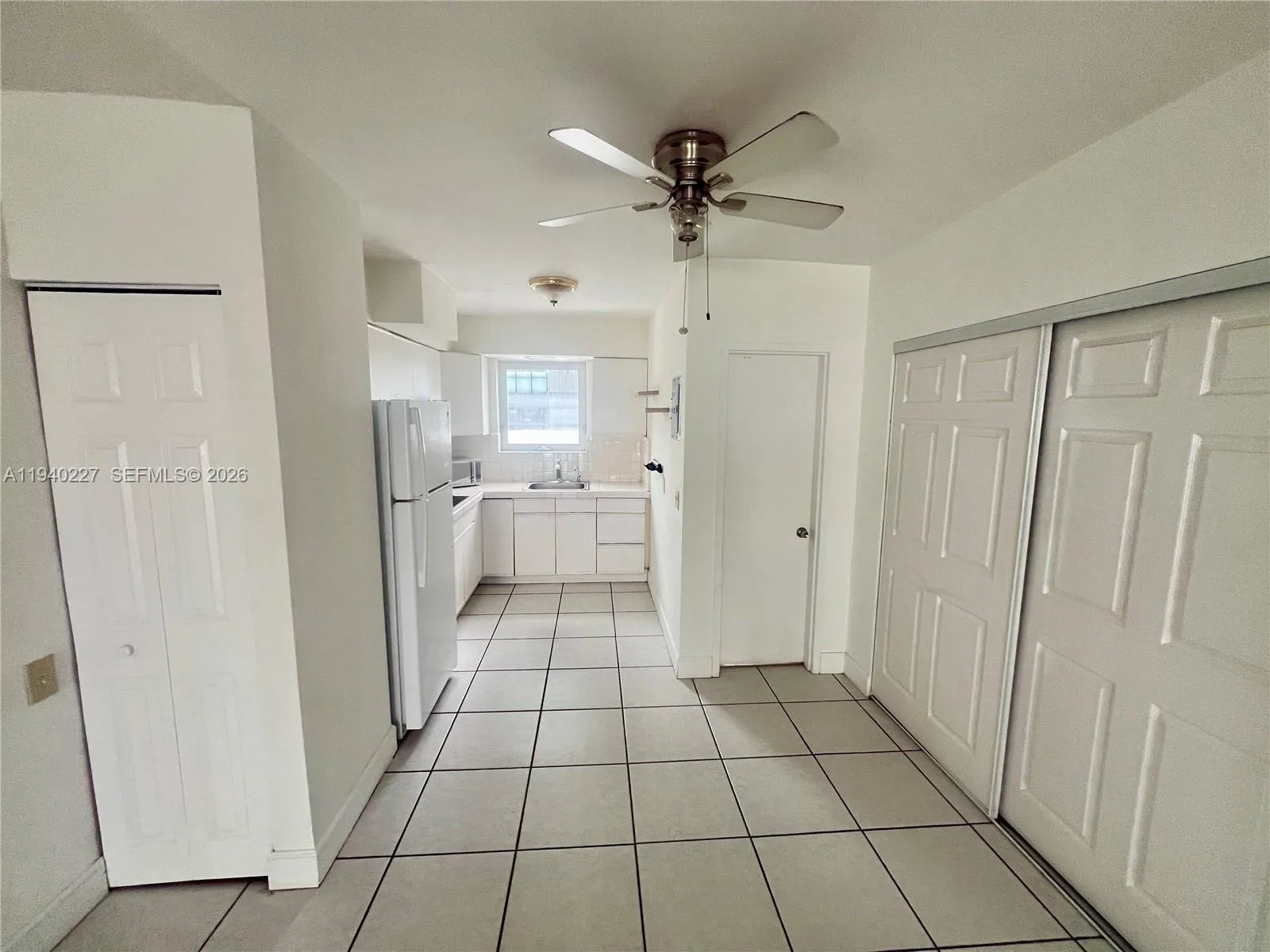 158 Ocean Dr # 406, Miami Beach FL 33139