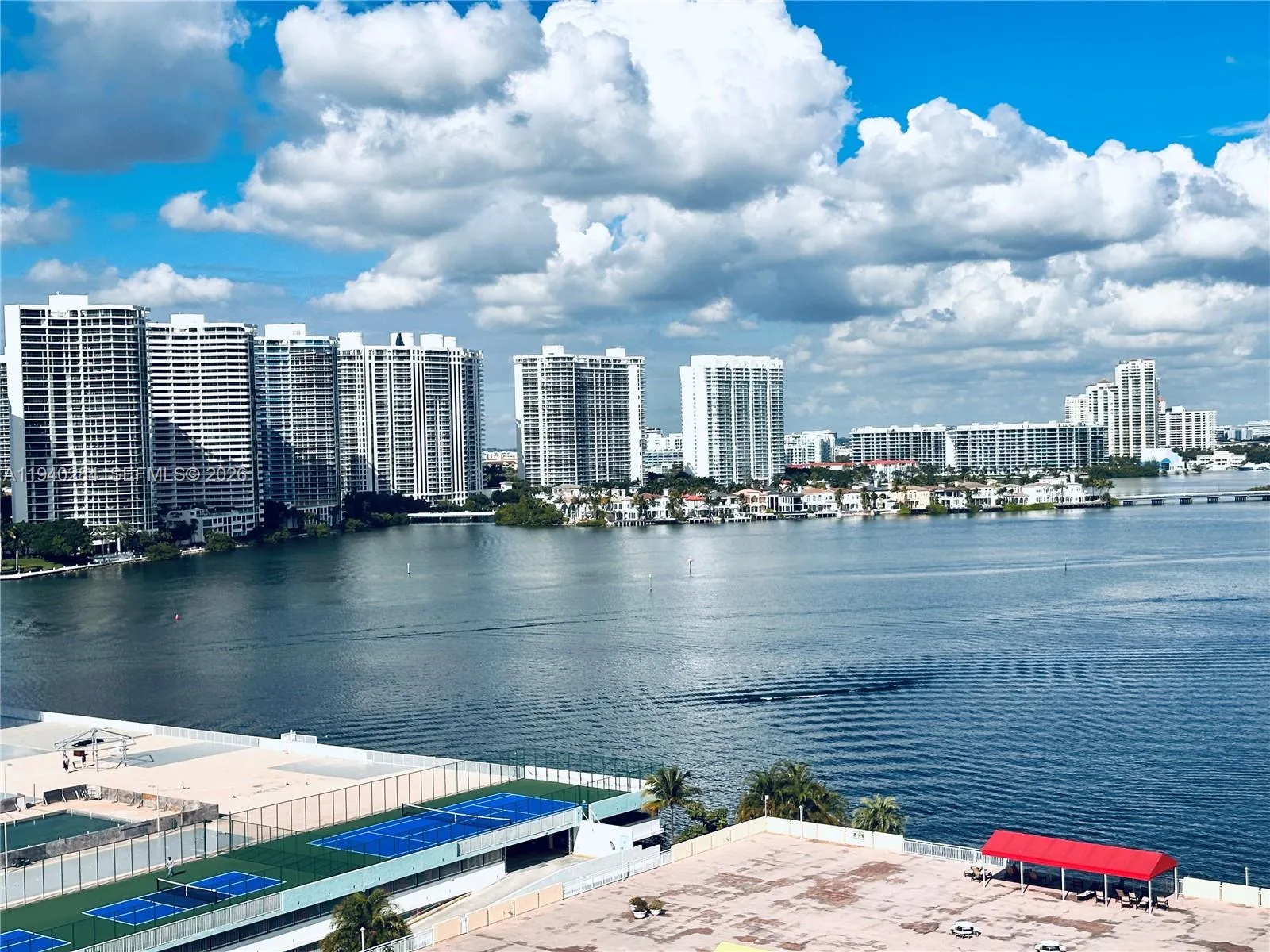 1 bath for sale at 250 174th St # 1510, Sunny Isles Beach FL 33160