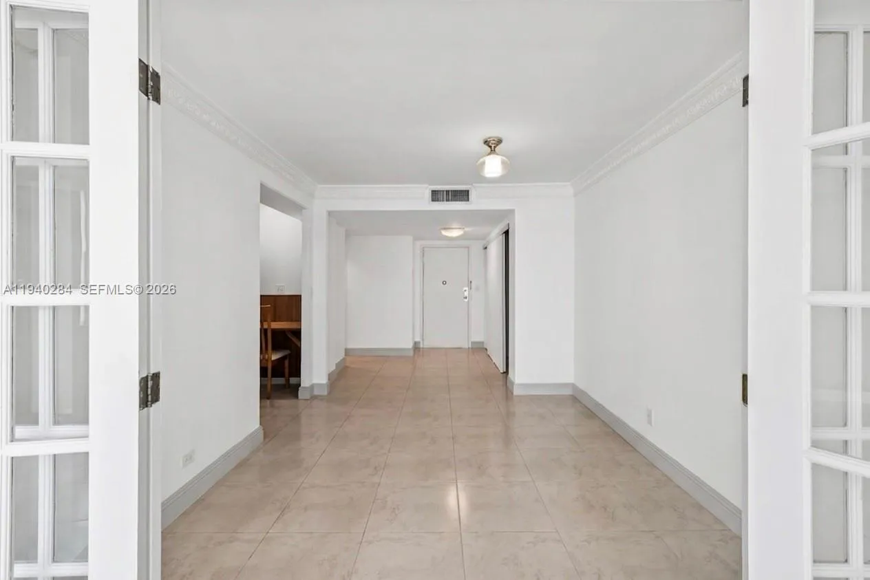 250 174th St # 1510, Sunny Isles Beach FL 33160