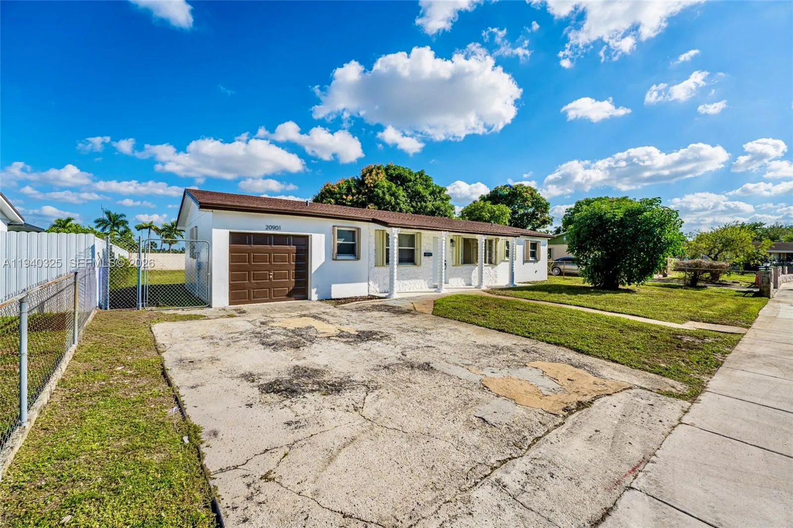 20901 NW 27th Ct, Miami Gardens FL 33056