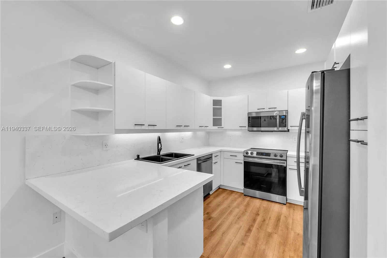1450 Weeping Willow Way, Hollywood FL 33019