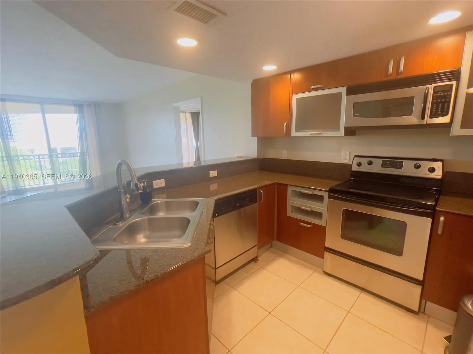 201 Golden Isles Dr # 510, Hallandale Beach FL 33009