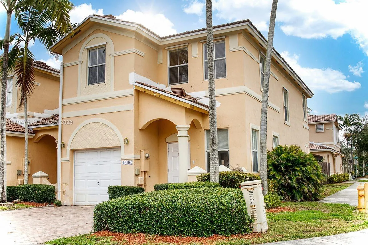 12193 SW 124th Ct, Miami FL 33186