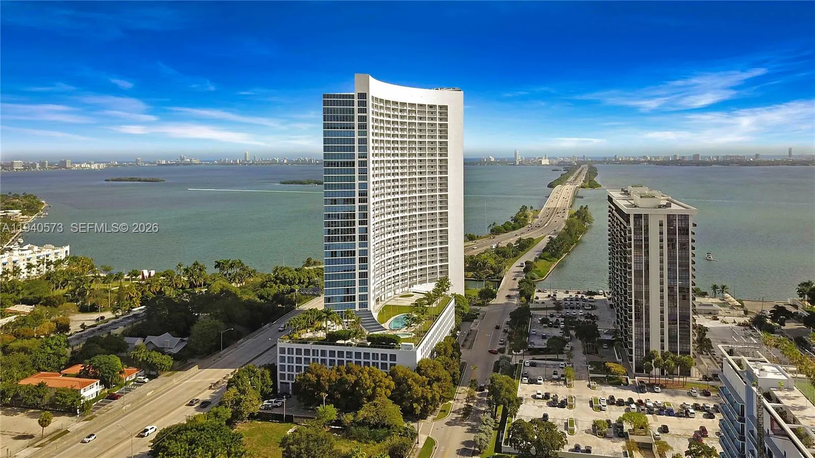 601 NE 36th St # 712, Miami FL 33137