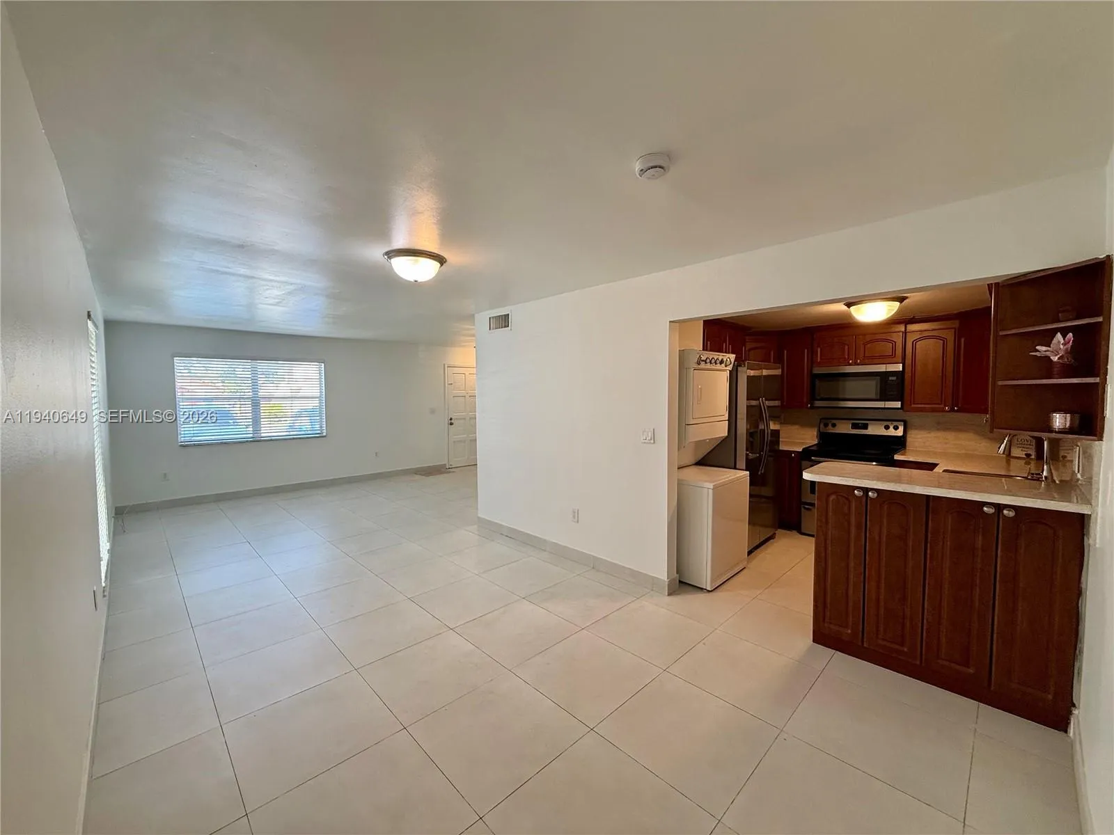 20 SW 108th Ave # F, Sweetwater FL 33174