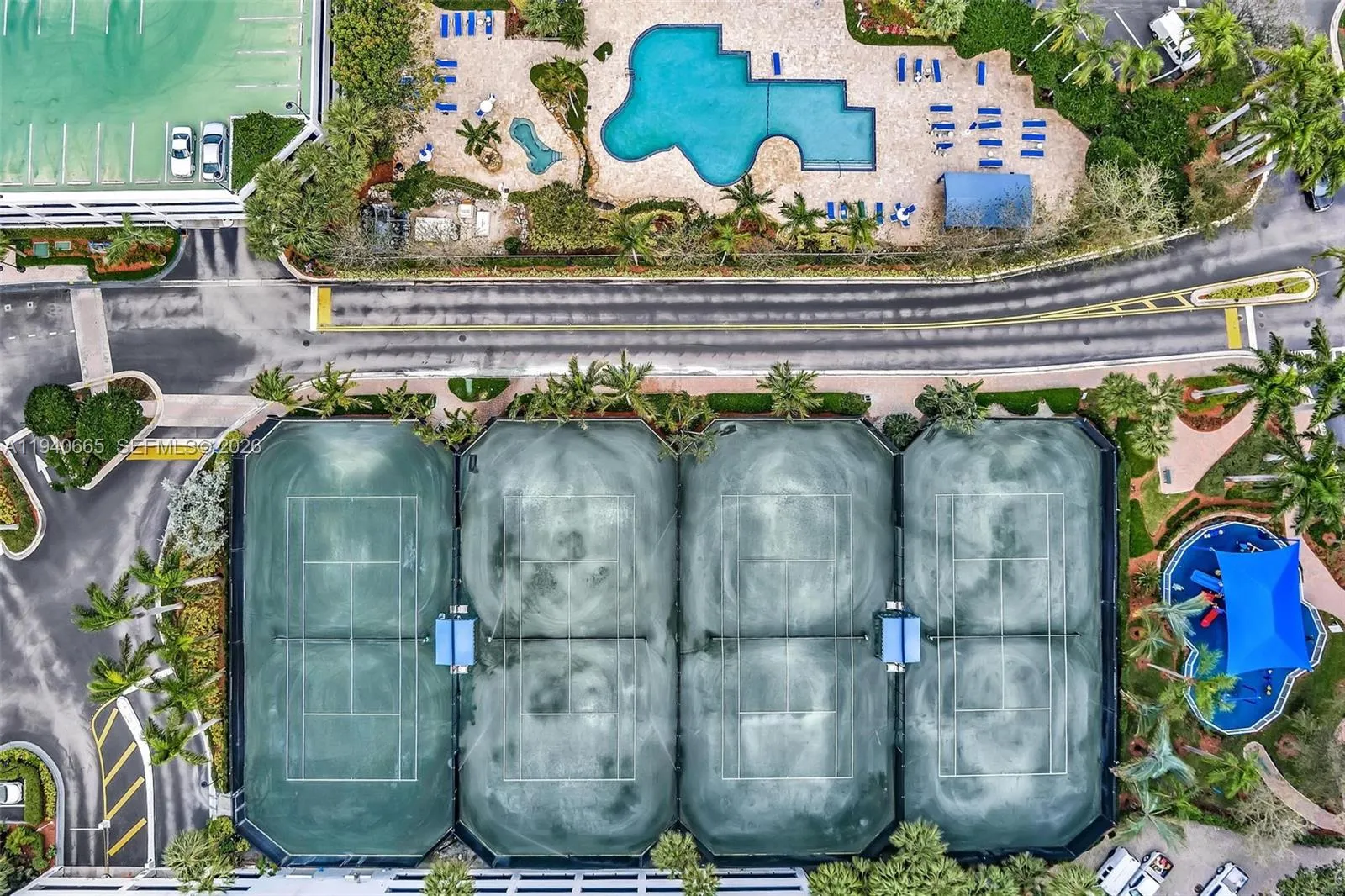 3530 Mystic Pointe Dr # 411, Aventura FL 33180