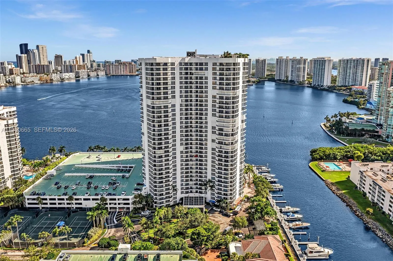 3530 Mystic Pointe Dr # 411, Aventura FL 33180