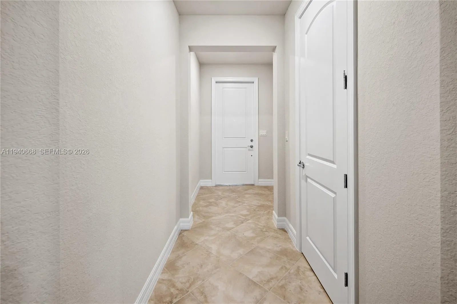 4488 E Appleton Cir E, Oakland Park FL 33309