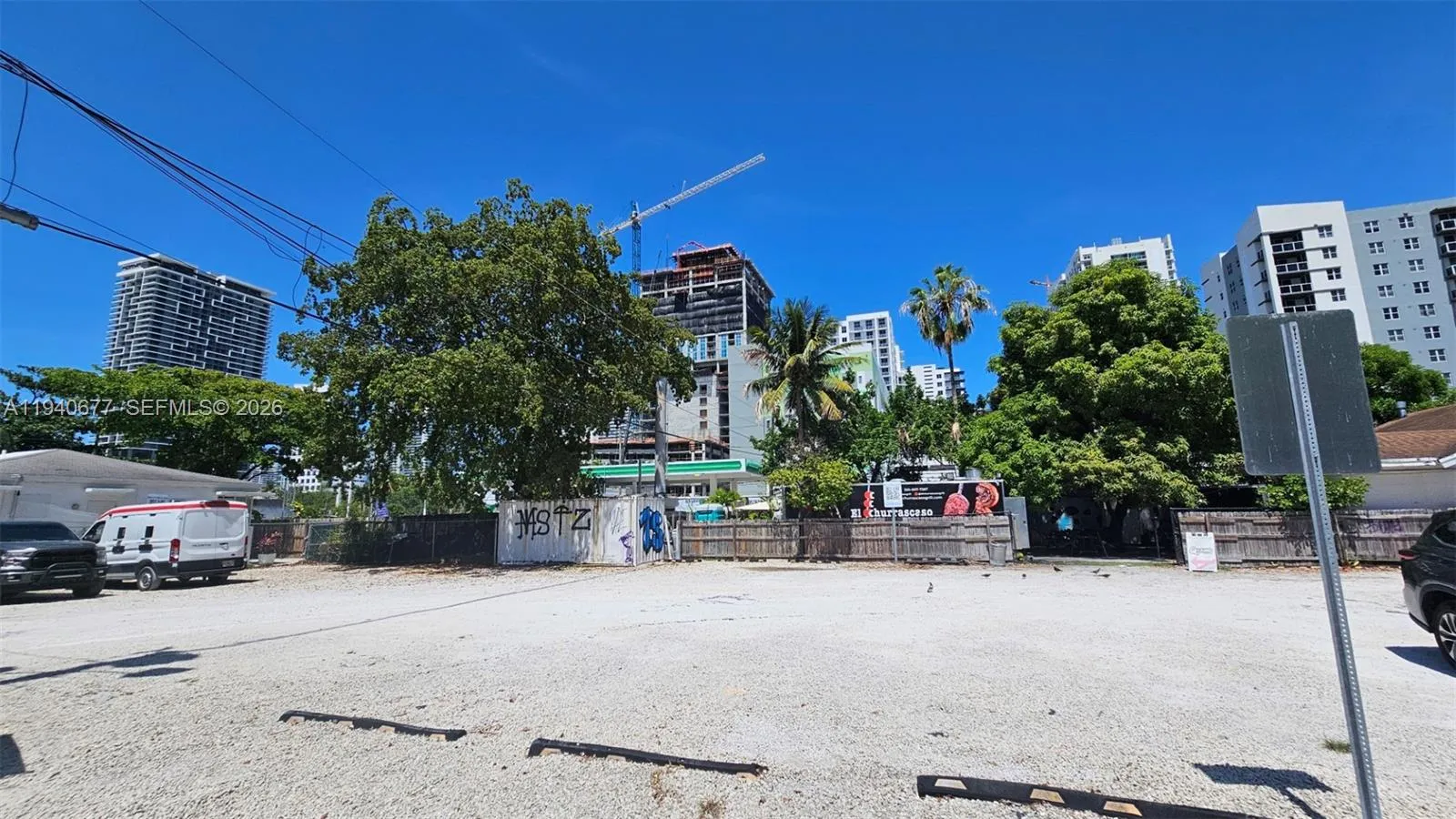 190 NE 26th St, Miami FL 33137