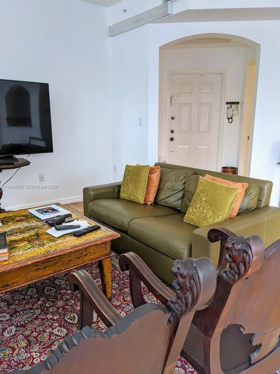 8930 W Flagler St # 201, Miami FL 33174