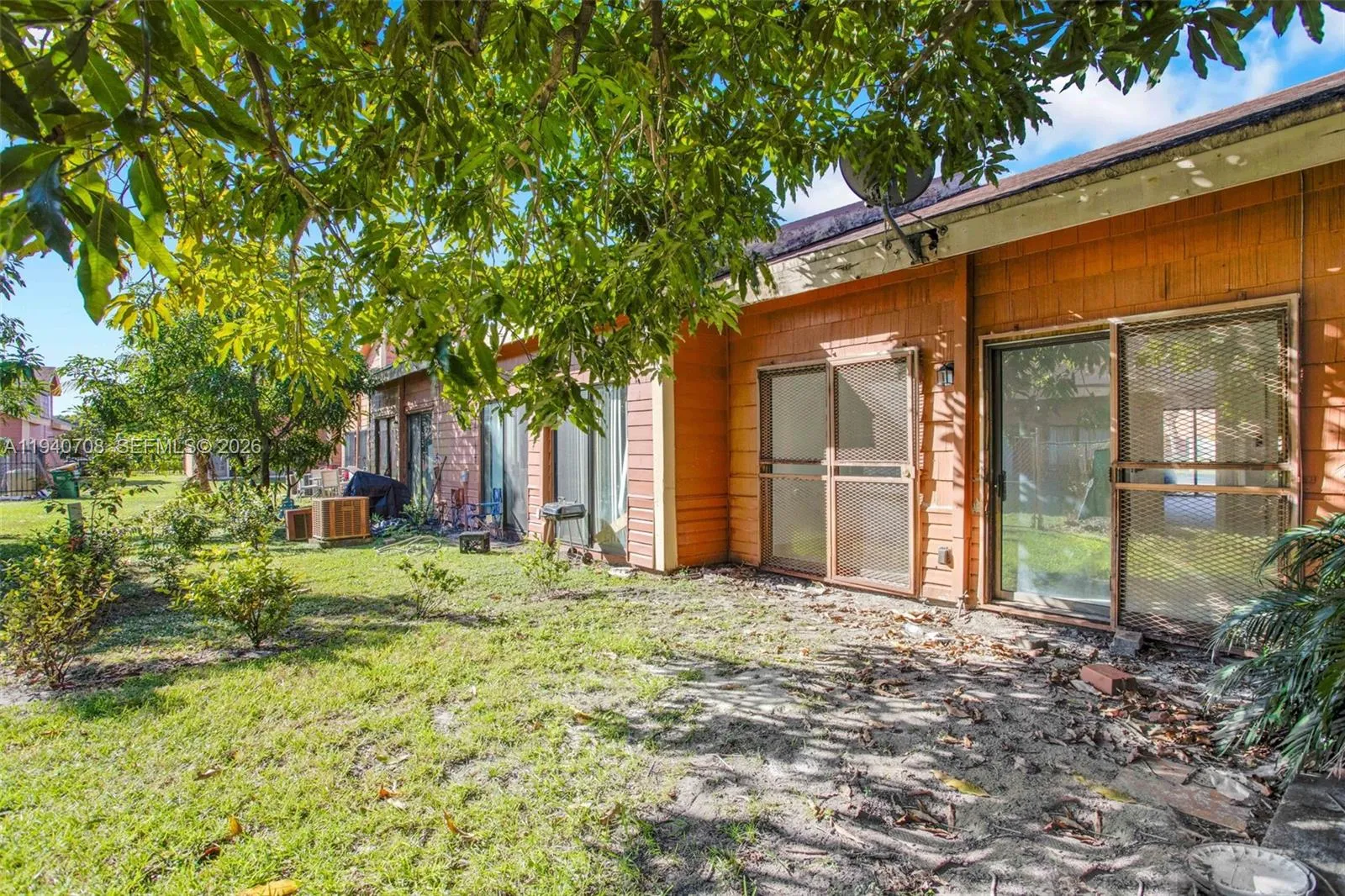2430 NW 55th Ter, Lauderhill FL 33313