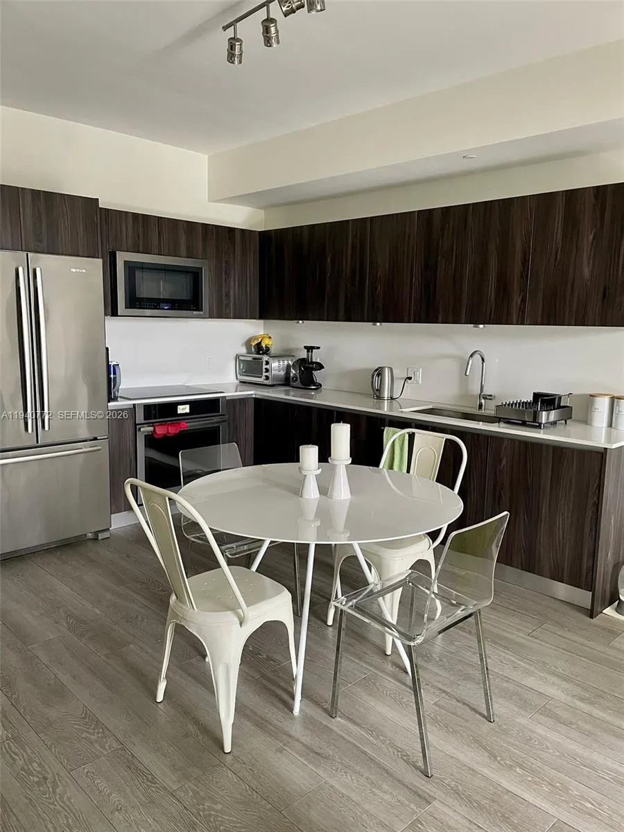 2960 NE 207th St # 714, Aventura FL 33180