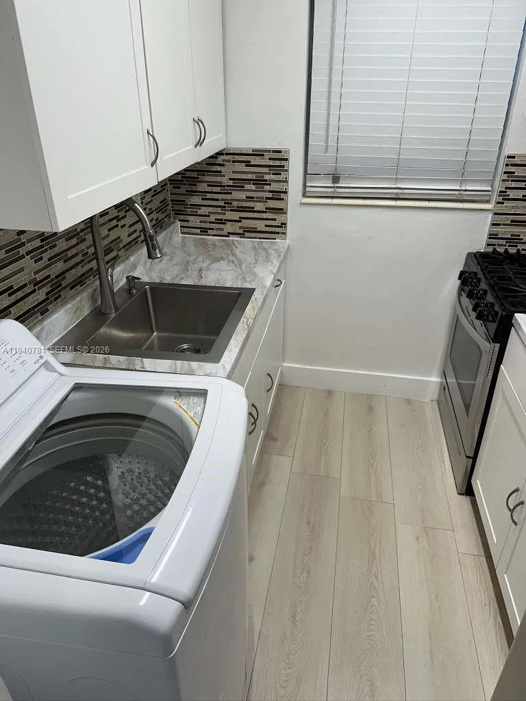 7625 Harding Ave # 1, Miami Beach FL 33141