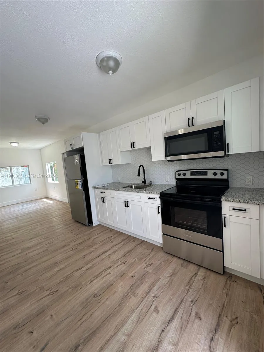 3123 NW 22nd Ct, Miami FL 33142