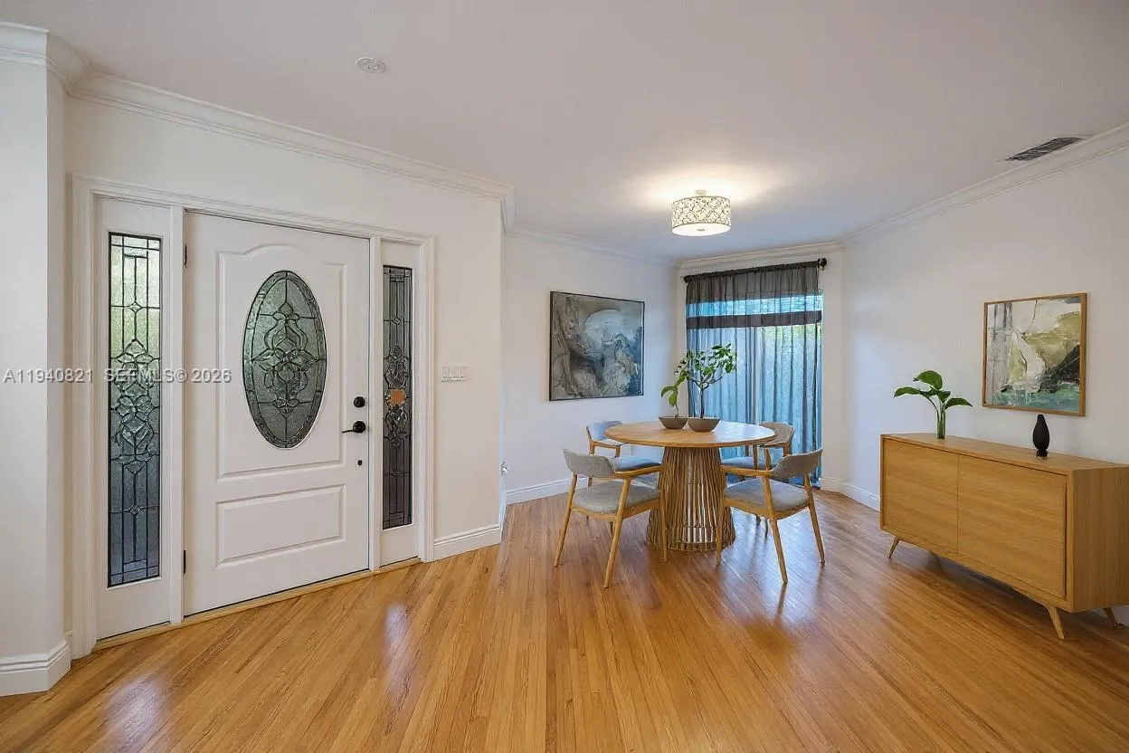 648 Sevilla Ave # 0, Coral Gables FL 33134