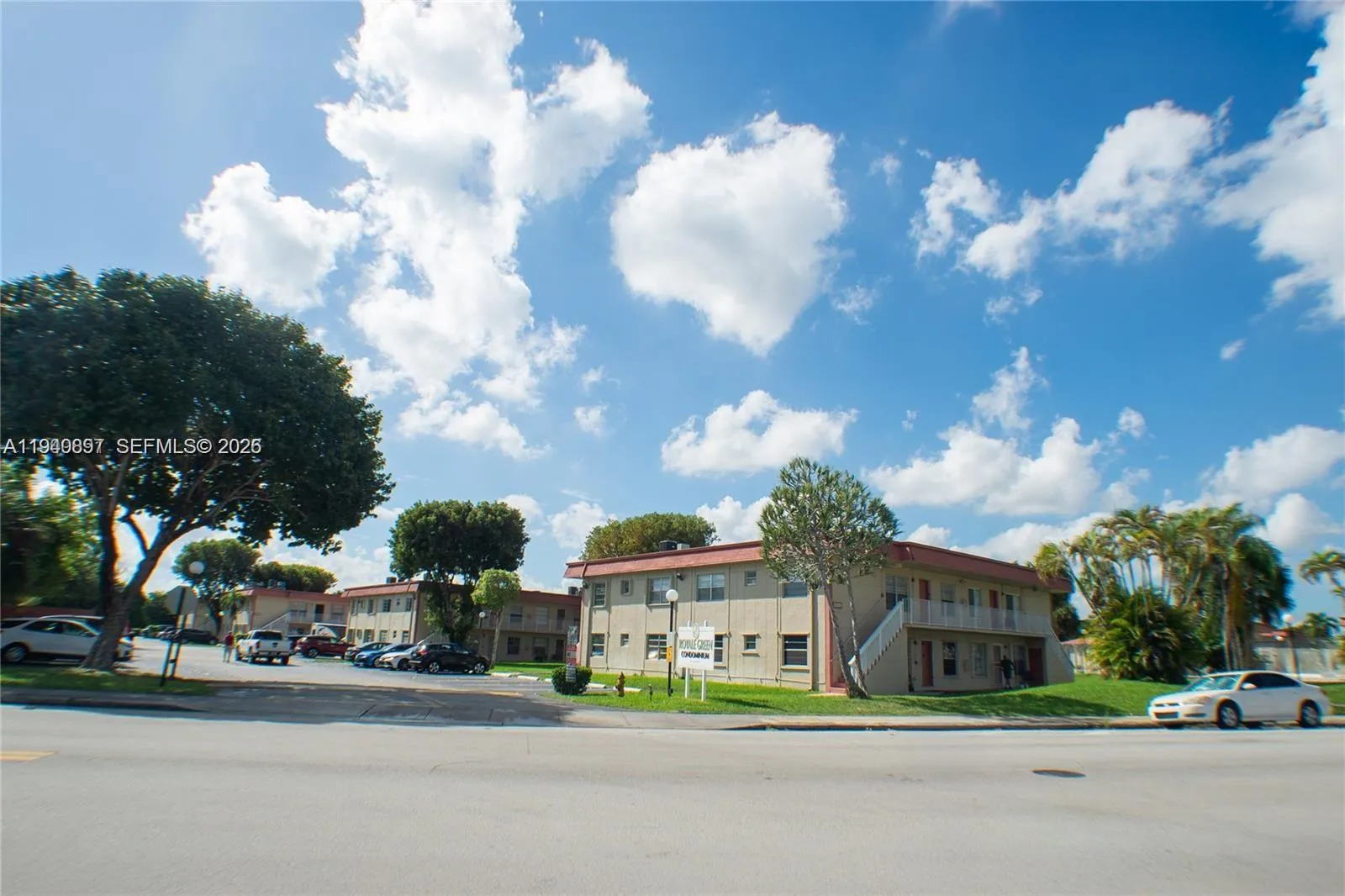 12800 SW 43rd Dr # B, Miami FL 33175