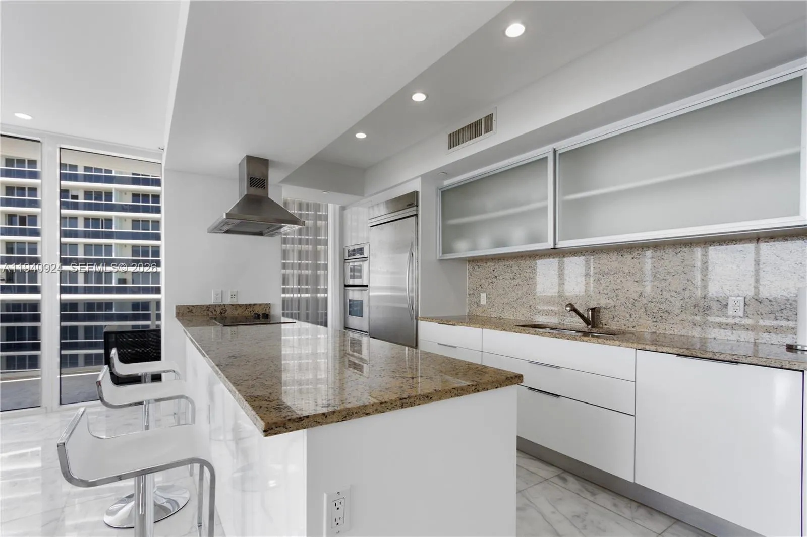 1800 S Ocean Dr, Hallandale Beach FL 33009