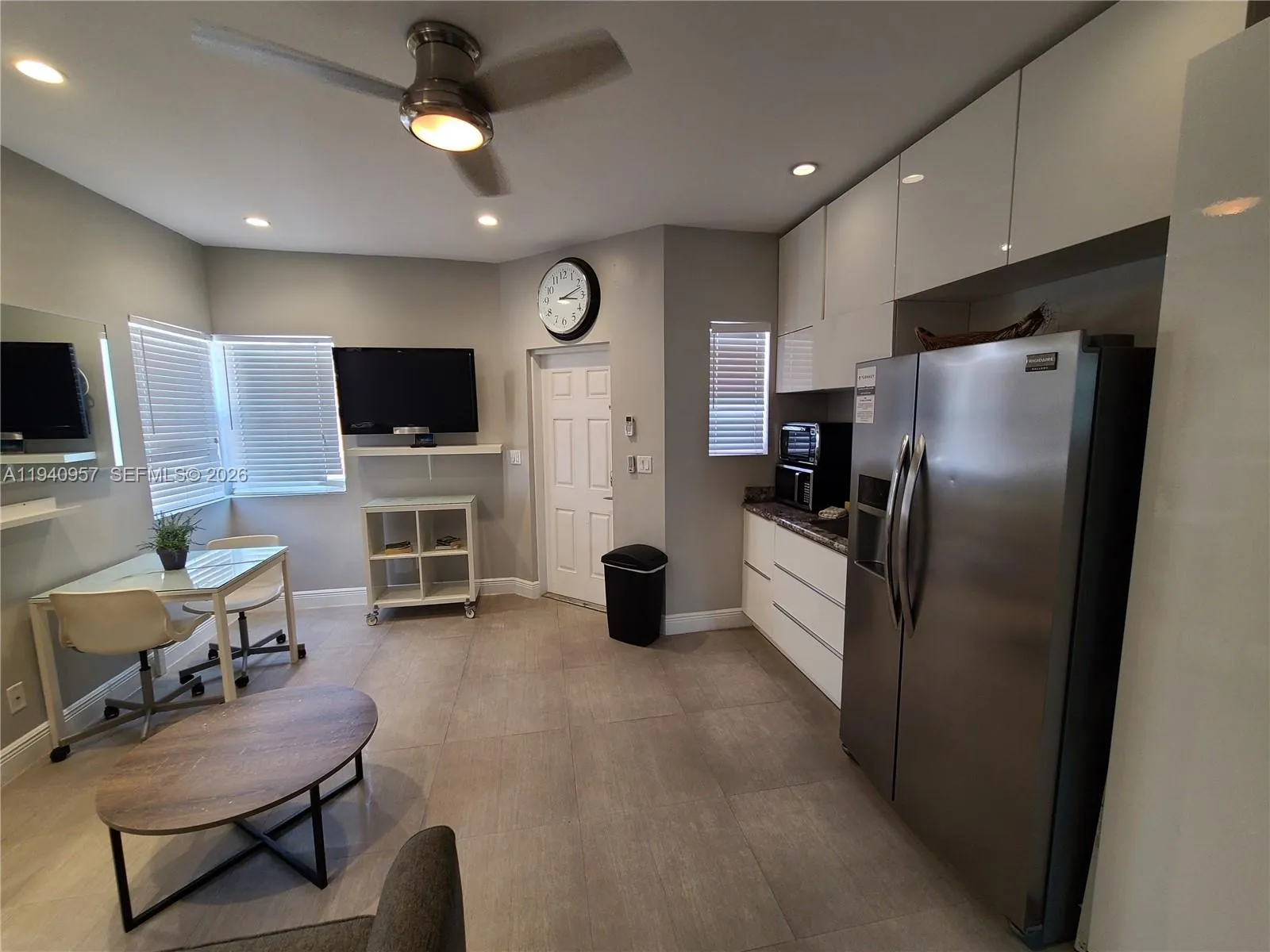 321 Hayes St # 8, Hollywood FL 33019