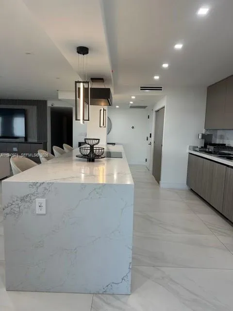 19707 Turnberry Way # 23J, Aventura FL 33180