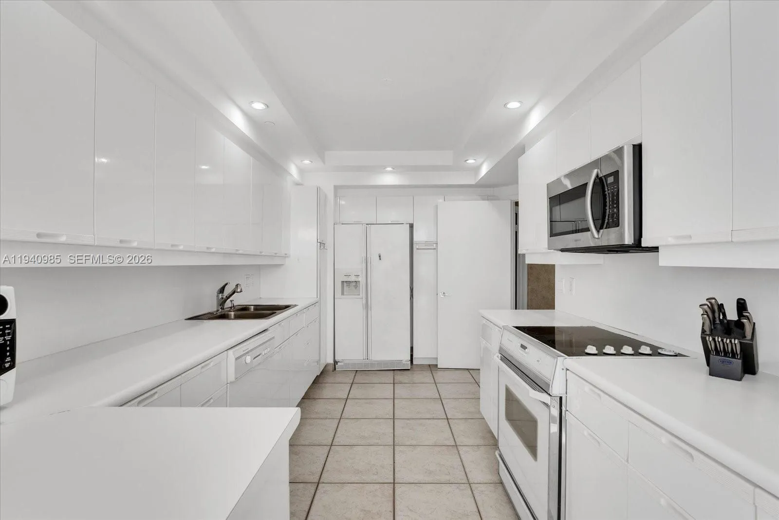 2000 Island Blvd # 602, Aventura FL 33160
