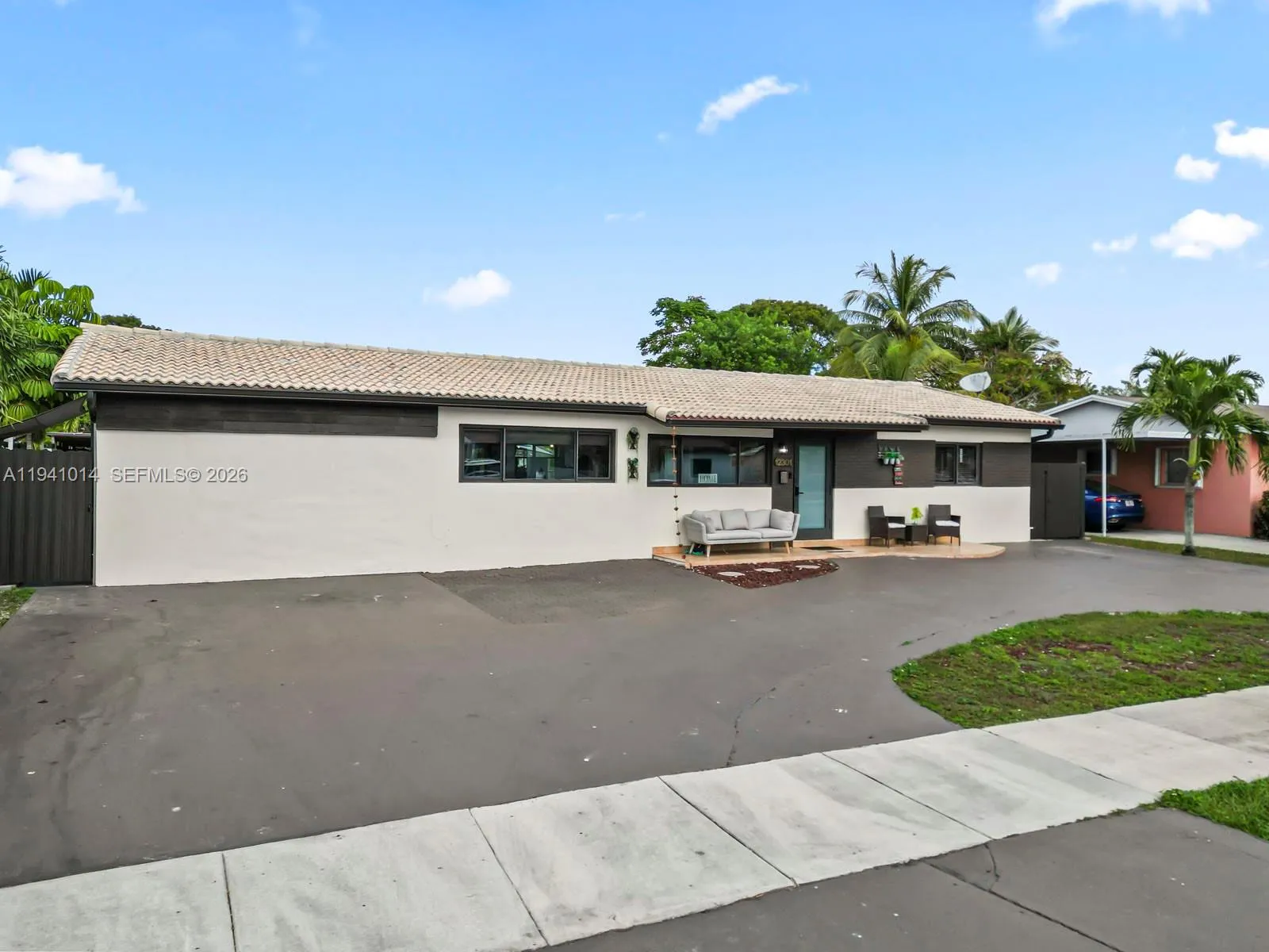 4 bedroom 5 bath for sale at 12301 SW 28th St, Miami FL 33175