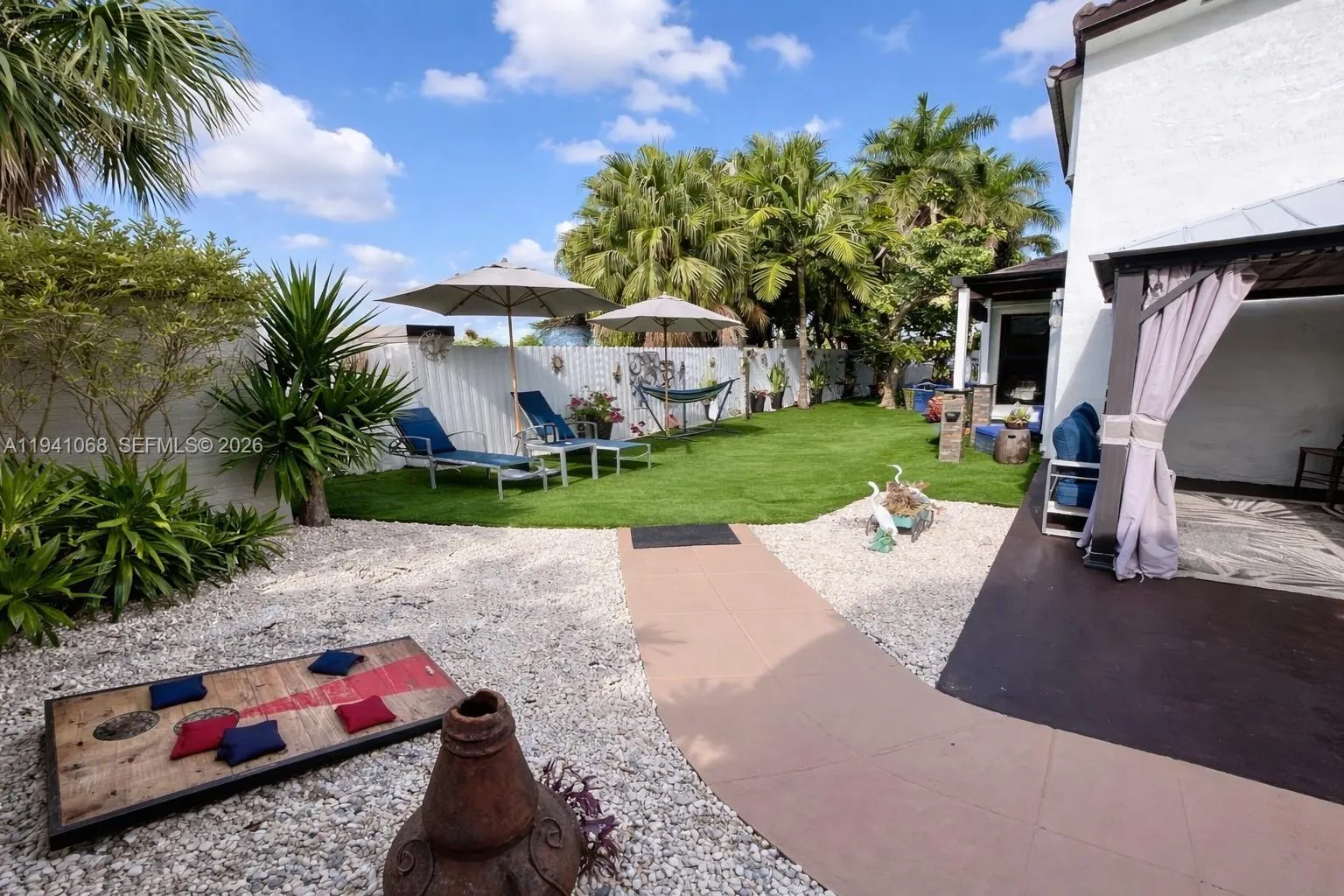 8618 SW 161st Pl, Miami FL 33193