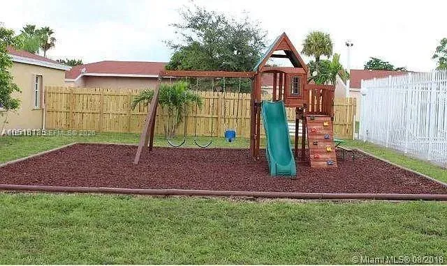 885 NE 213th Ter # 2, Miami FL 33179