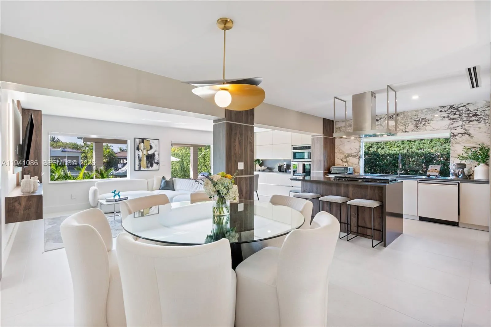 7810 Hawthorne Ave, Miami Beach FL 33141