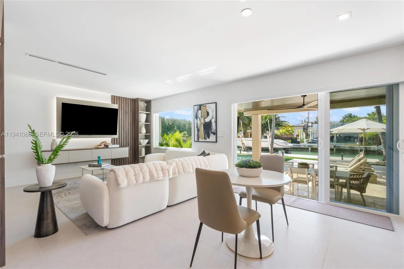 7810 Hawthorne Ave, Miami Beach FL 33141