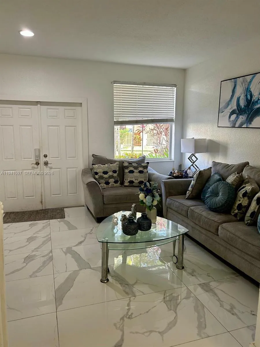 3818 SW 171st Ter, Miramar FL 33027