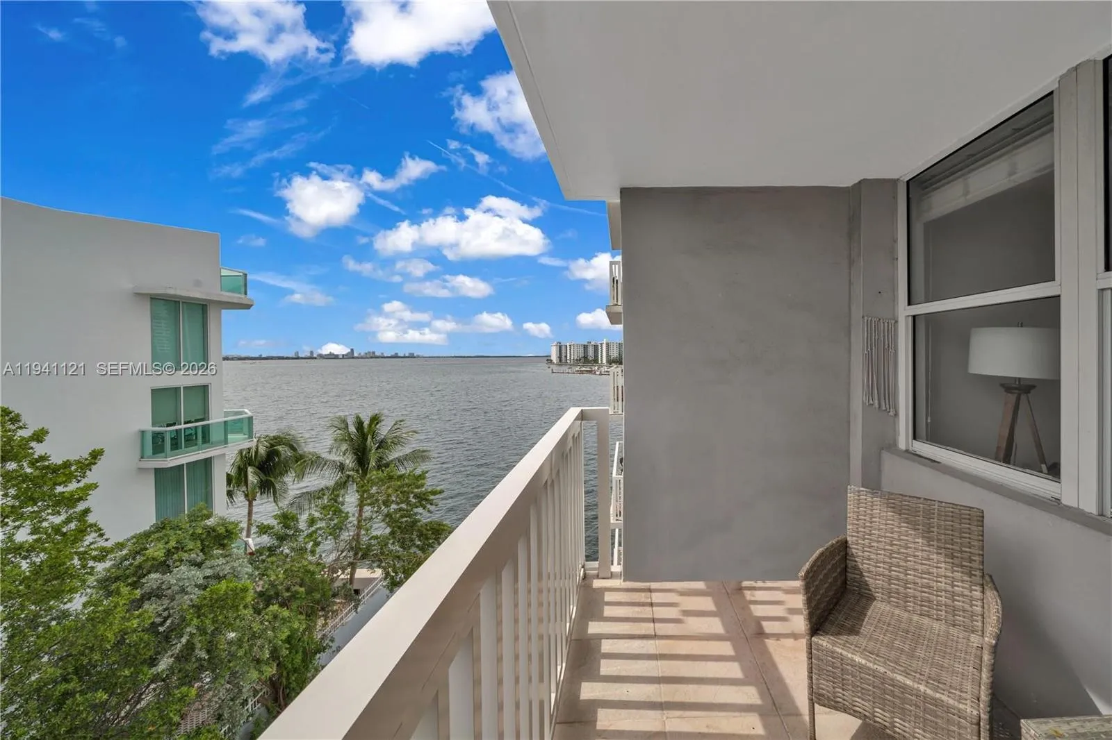 1 bedroom 1 bath for sale at 2016 Bay Dr # 505, Miami Beach FL 33141